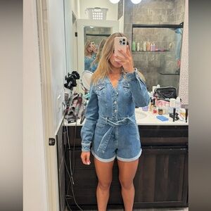 Brand new Jean outfit Paige size 4